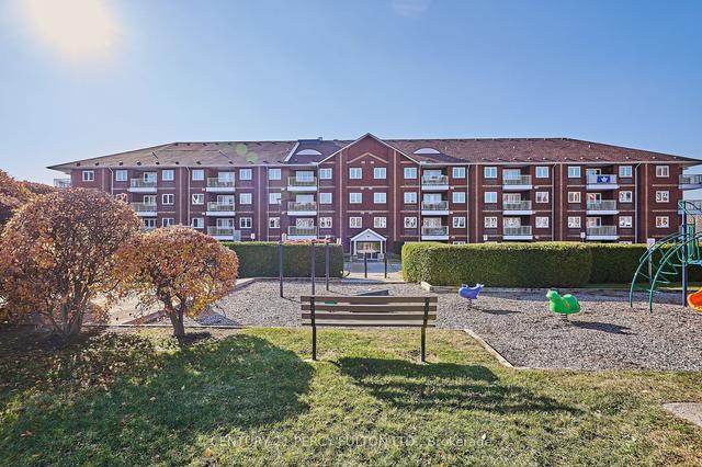 212 - 191 Lake Driveway W, Condo with 2 bedrooms, 2 bathrooms and 2 parking in Ajax ON | Image 1