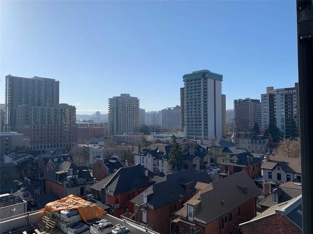 608 - 15 Queen St S, Condo with 2 bedrooms, 1 bathrooms and 0 parking in Hamilton ON | Image 3
