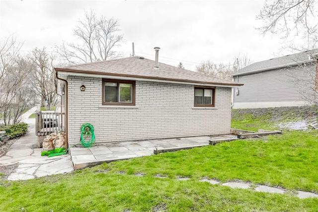 351 Penn Ave, House detached with 3 bedrooms, 2 bathrooms and 3 parking in Newmarket ON | Image 32