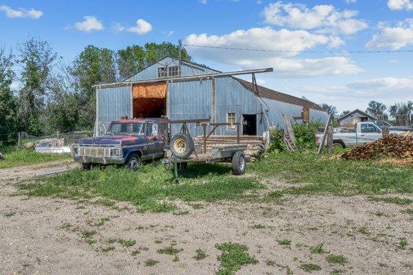 203044a Highway 1, House detached with 7 bedrooms, 3 bathrooms and null parking in Wheatland County AB | Image 7