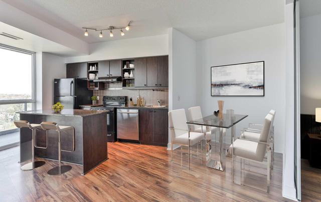 Lph 21 - 35 Brian Peck Cres, Condo with 2 bedrooms, 2 bathrooms and 1 parking in Toronto ON | Image 12