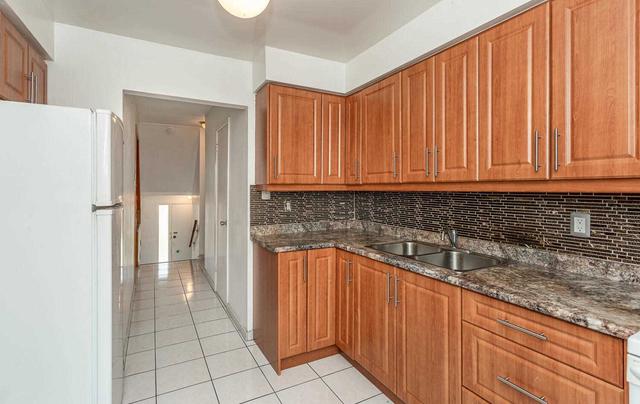 5 - 7500 Goreway Dr, Townhouse with 3 bedrooms, 2 bathrooms and 2 parking in Mississauga ON | Image 5
