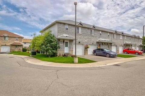 19-39 Pinewoods Dr W, Hamilton, ON, L8J3Z3 | Card Image