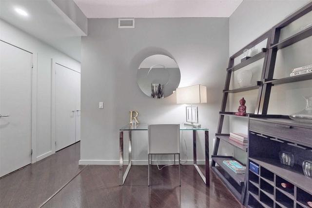 2710 - 8 York St, Condo with 2 bedrooms, 2 bathrooms and 1 parking in Toronto ON | Image 18