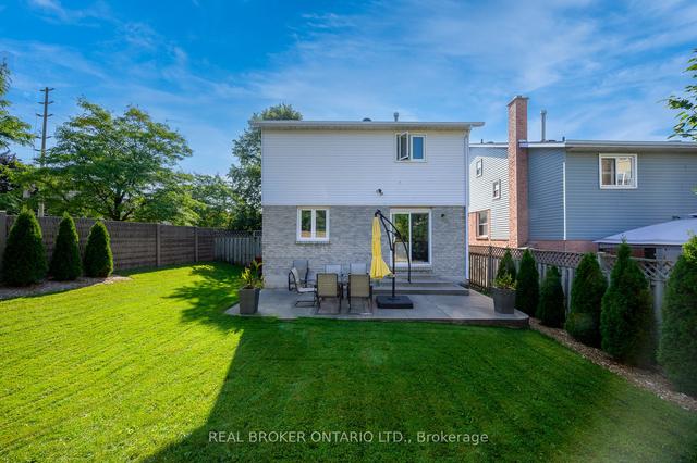 3521 Toffee St, House detached with 3 bedrooms, 2 bathrooms and 3 parking in Burlington ON | Image 21