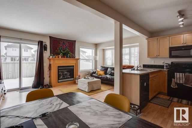 7 - 230 Edwards Dr Sw, House attached with 2 bedrooms, 1 bathrooms and 2 parking in Edmonton AB | Image 6