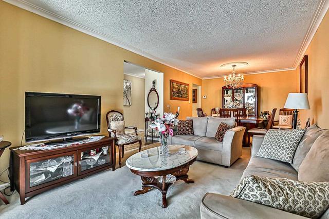 toronto - 50 Kirknewton Rd, House detached with 3 bedrooms, 2 bathrooms and 3 parking in Toronto ON | Image 38