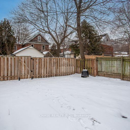 73 Cedar Ave, House detached with 2 bedrooms, 1 bathrooms and 2 parking in Hamilton ON | Image 27