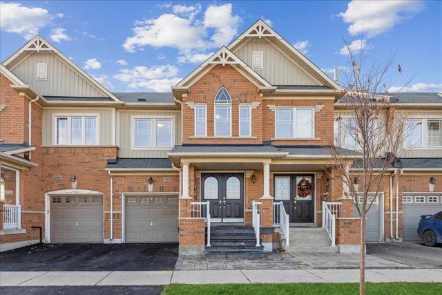 1363 Costigan Rd, House attached with 3 bedrooms, 3 bathrooms and 2 parking in Milton ON | Card Image