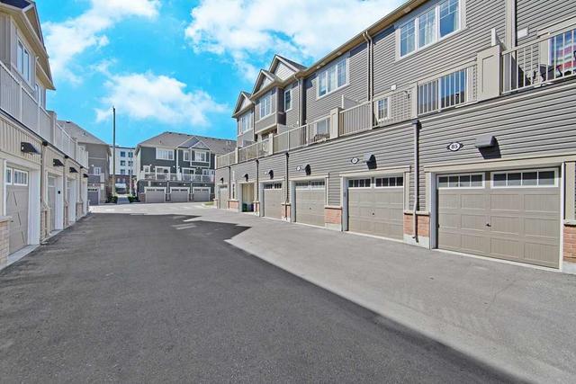 85 - 2500 Hill Rise Crt N, Townhouse with 2 bedrooms, 2 bathrooms and 1 parking in Oshawa ON | Image 10