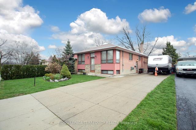 79 Wellesworth Dr, House detached with 3 bedrooms, 2 bathrooms and 6 parking in Toronto ON | Image 21