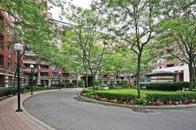 814 - 1091 Kingston Rd, Condo with 1 bedrooms, 1 bathrooms and 1 parking in Toronto ON | Image 19