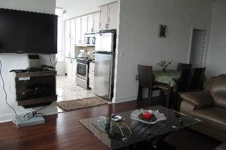 uph03 - 80 Absolute Ave, Condo with 3 bedrooms, 2 bathrooms and 1 parking in Mississauga ON | Image 5