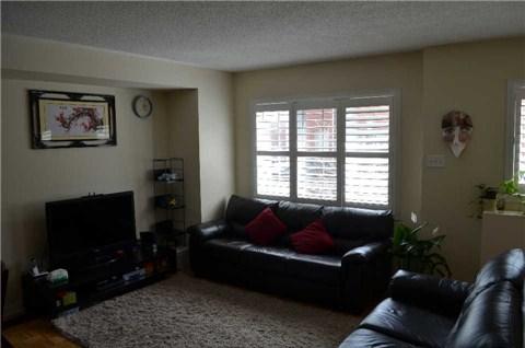 th2 - 200 Twelfth St, Townhouse with 3 bedrooms, 2 bathrooms and 2 parking in Toronto ON | Image 3