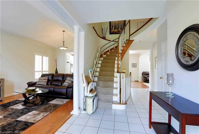 2330 Woodridge Way, House detached with 3 bedrooms, 4 bathrooms and 6 parking in Oakville ON | Image 26