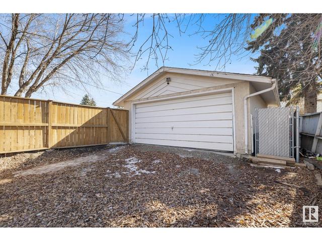 5908 97a Av Nw, House detached with 3 bedrooms, 2 bathrooms and null parking in Edmonton AB | Image 33