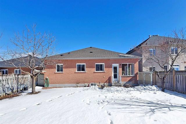 44 Sabiston Dr, House detached with 3 bedrooms, 4 bathrooms and 8 parking in Markham ON | Image 8