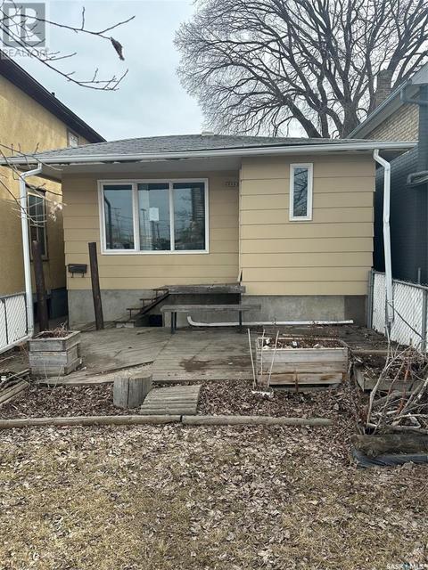 1715 St John Street, House detached with 3 bedrooms, 3 bathrooms and null parking in Regina SK | Card Image