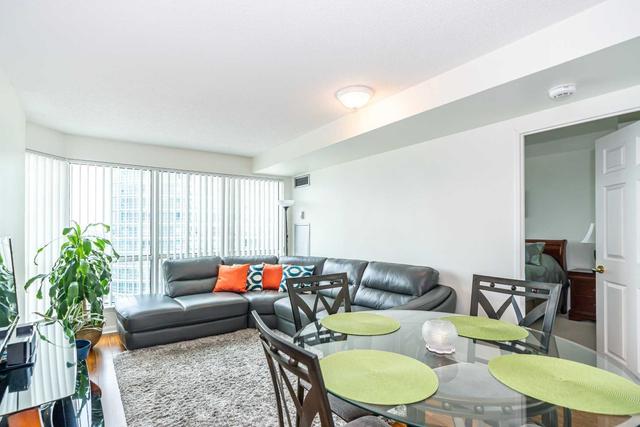 1002 - 8 Lee Centre Dr, Condo with 1 bedrooms, 1 bathrooms and 1 parking in Toronto ON | Image 5