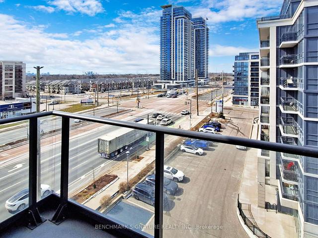 812 - 396 Highway 7 E, Condo with 1 bedrooms, 1 bathrooms and 1 parking in Richmond Hill ON | Image 16