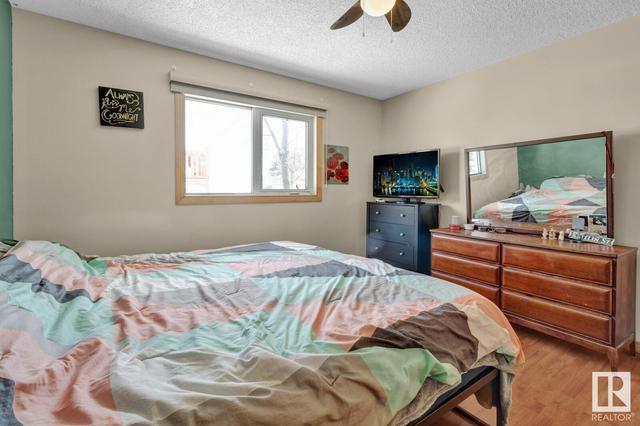 5228 54 Av, House detached with 3 bedrooms, 2 bathrooms and null parking in Mundare AB | Image 22