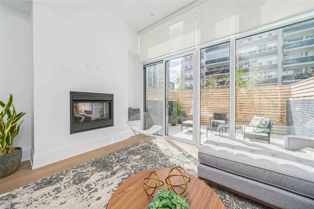 th06 - 101 Erskine Ave, Townhouse with 3 bedrooms, 4 bathrooms and 1 parking in Toronto ON | Image 9