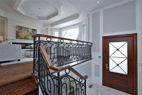 124 Parkview Ave, House detached with 4 bedrooms, 5 bathrooms and 4 parking in Toronto ON | Image 15