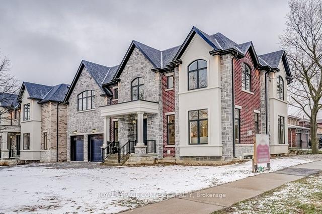 21 Esposito Crt, House detached with 4 bedrooms, 5 bathrooms and 6 parking in Toronto ON | Image 12