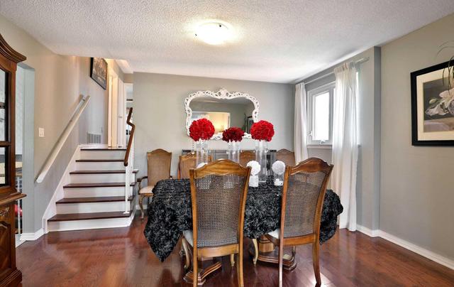 2690 Constable Rd, House detached with 3 bedrooms, 2 bathrooms and 2 parking in Mississauga ON | Image 9
