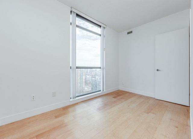2206 - 285 Mutual St, Condo with 2 bedrooms, 1 bathrooms and 1 parking in Toronto ON | Image 19