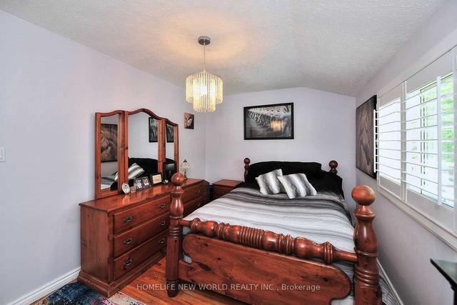 680 Annland St, House semidetached with 3 bedrooms, 2 bathrooms and 3 parking in Pickering ON | Image 2