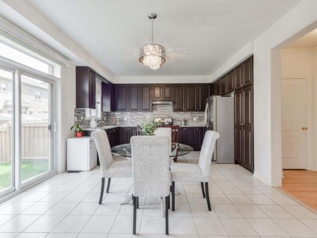 95 Thornbush Blvd, House detached with 4 bedrooms, 5 bathrooms and 2 parking in Brampton ON | Image 5