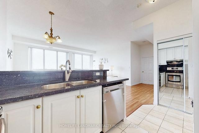 uph06 - 23 Lorraine Dr, Condo with 2 bedrooms, 2 bathrooms and 1 parking in Toronto ON | Image 11