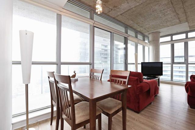 3209 - 375 King St W, Condo with 1 bedrooms, 2 bathrooms and null parking in Toronto ON | Image 4