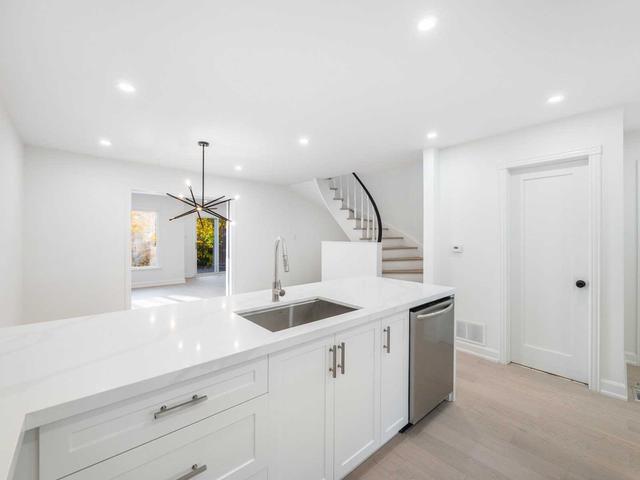 1368 Avenue Rd, House attached with 3 bedrooms, 4 bathrooms and 2 parking in Toronto ON | Image 35