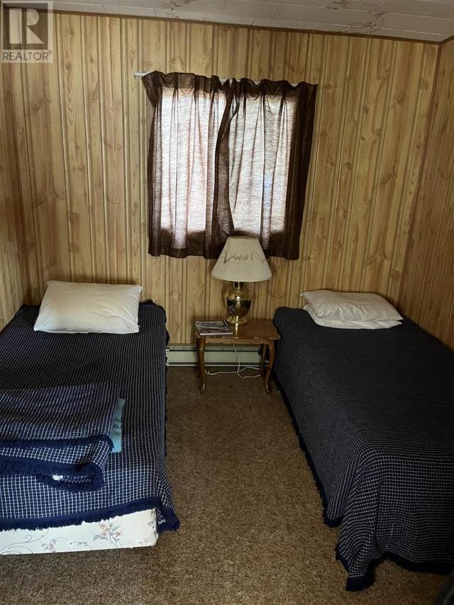 Cabin 6 - 3rd bedroom | Image 7