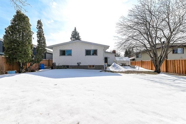 9914 75 Avenue, House detached with 5 bedrooms, 2 bathrooms and 3 parking in Greenview No. 16 AB | Image 31