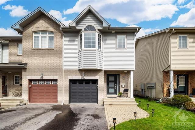 293 Macoun Circle, Townhouse with 3 bedrooms, 3 bathrooms and 3 parking in Ottawa ON | Image 1