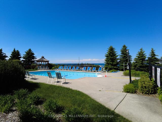 12 Surfside Cres, Condo with 5 bedrooms, 3 bathrooms and 4 parking in Collingwood ON | Image 21