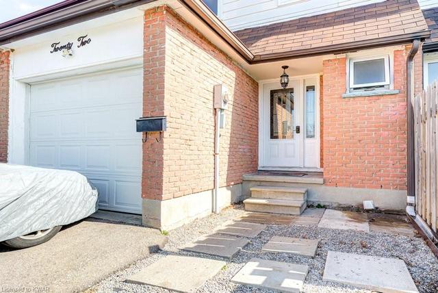 22 Obermeyer Drive, House attached with 3 bedrooms, 1 bathrooms and 3 parking in Kitchener ON | Image 2