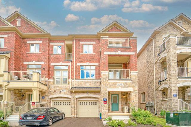 435 Brooklyn Common St, House attached with 3 bedrooms, 3 bathrooms and 2 parking in Oakville ON | Image 1