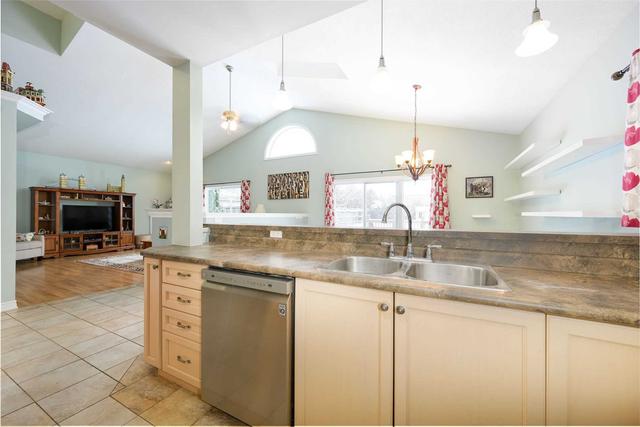 6297 Townline Rd, House detached with 3 bedrooms, 4 bathrooms and 4 parking in West Lincoln ON | Image 2