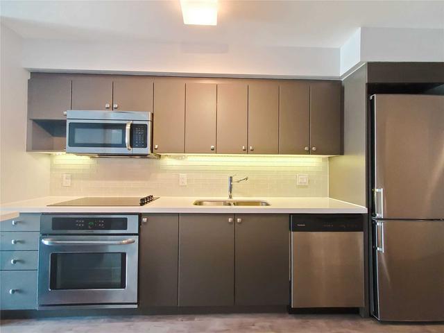 1101 - 565 Wilson Ave, Condo with 2 bedrooms, 2 bathrooms and 1 parking in Toronto ON | Image 6