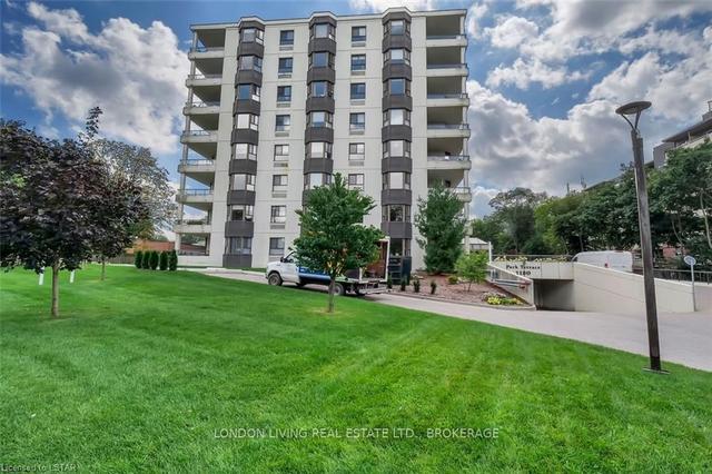 404 - 1180 Commissioners Rd W, Townhouse with 2 bedrooms, 2 bathrooms and 2 parking in London ON | Image 28