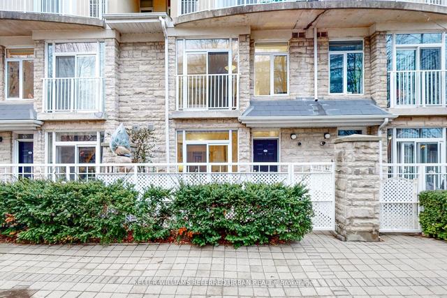 603 - 38 Stadium Rd, Townhouse with 2 bedrooms, 1 bathrooms and 1 parking in Toronto ON | Image 1