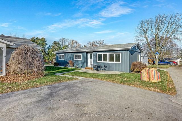 42 Flora Dr, House detached with 3 bedrooms, 1 bathrooms and 2 parking in Innisfil ON | Image 1