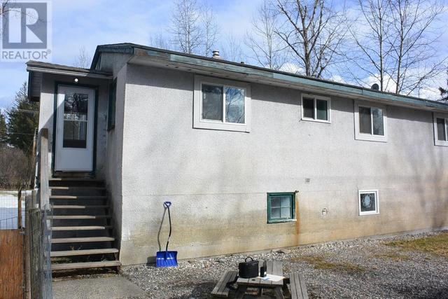 1121 River Park Road, House detached with 3 bedrooms, 1 bathrooms and null parking in Cariboo B BC | Image 4