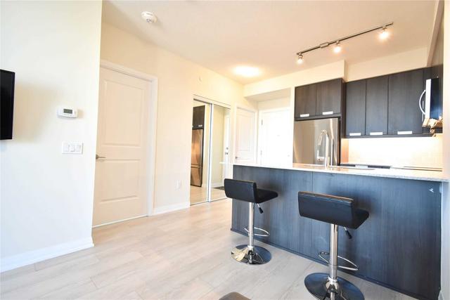 2812 - 35 Watergarden Dr, Condo with 1 bedrooms, 1 bathrooms and 1 parking in Mississauga ON | Image 3