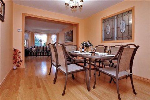 363 Pinewood Dr, House detached with 4 bedrooms, 4 bathrooms and 6 parking in Vaughan ON | Image 4