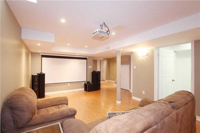 47 Orchid Dr, House detached with 3 bedrooms, 4 bathrooms and 4 parking in Brampton ON | Image 16